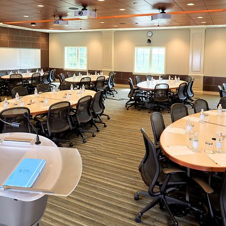 Rizzo Center, A Destination By Hyatt Hotel Chapel Hill Exterior foto