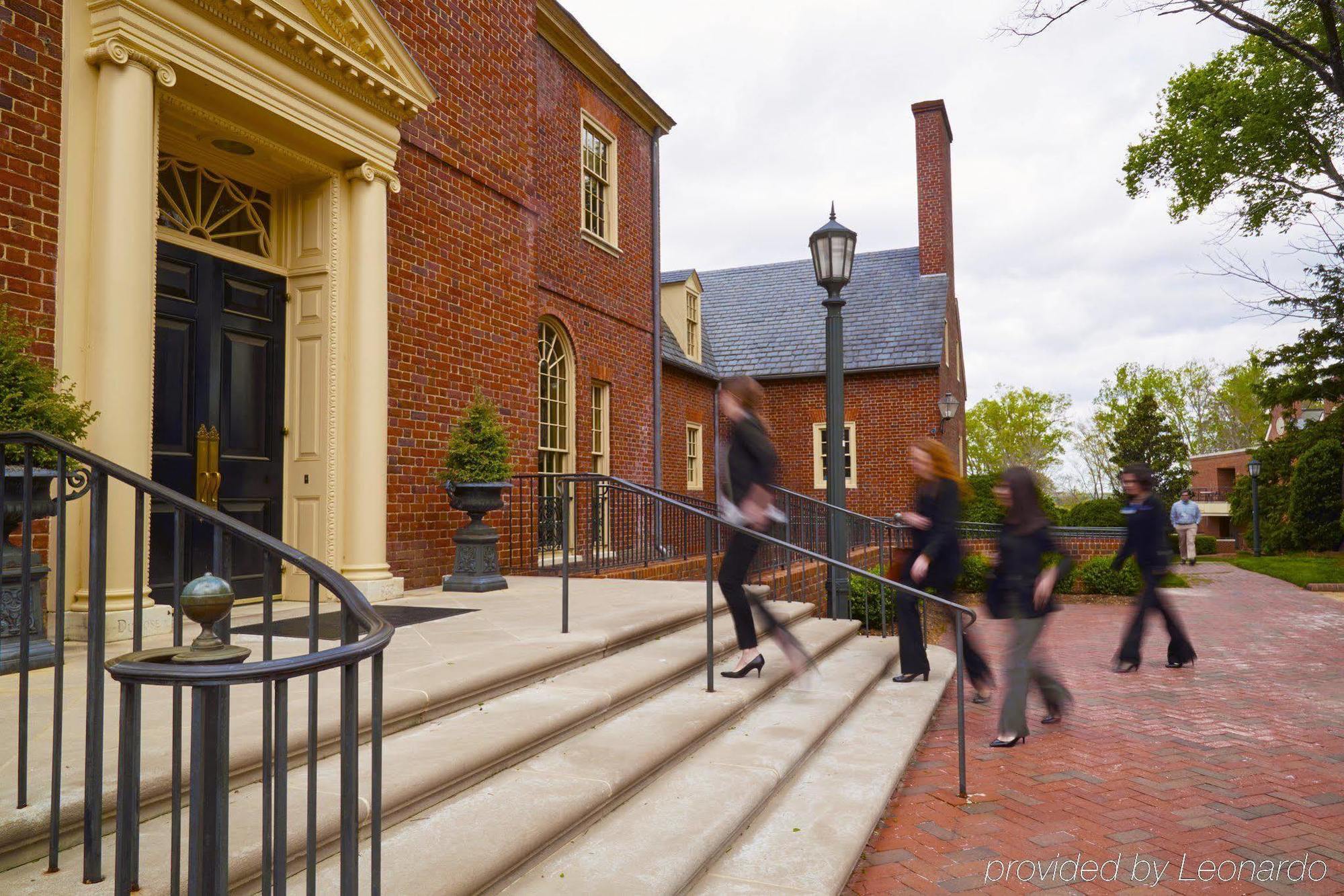Rizzo Center, A Destination By Hyatt Hotel Chapel Hill Exterior foto